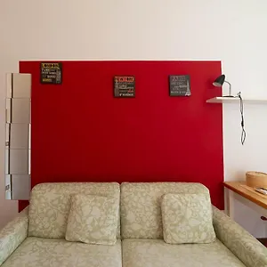 https://hbhall-navigli-21.italymilanhotels.net