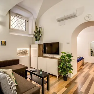 Fresh House Navona Apartment