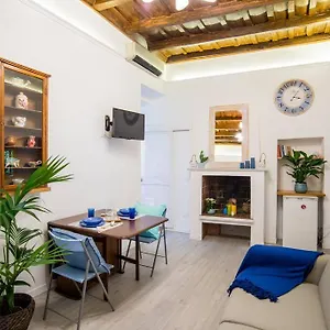 Colosseum/panisperna Nina With Terrace Apartment